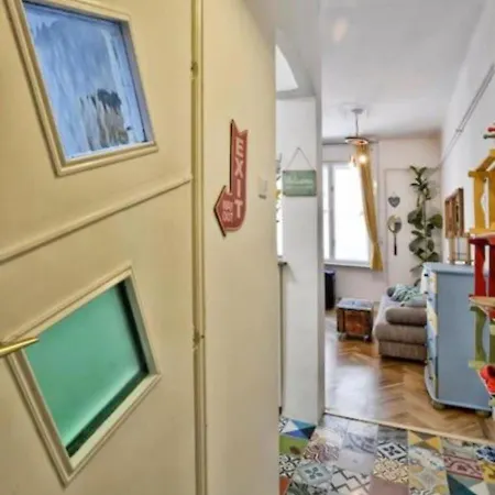 Apartment Charming With Bistro Kitchen Budapest